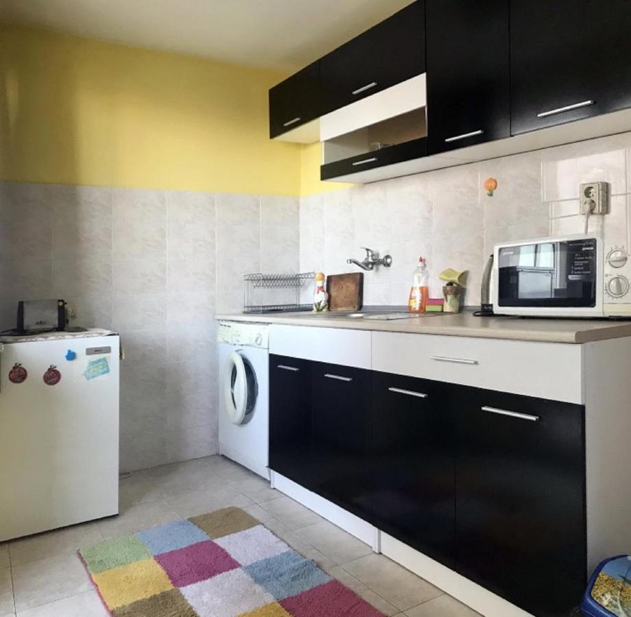 Day And Night Apartment Veliko Tarnovo Exterior photo